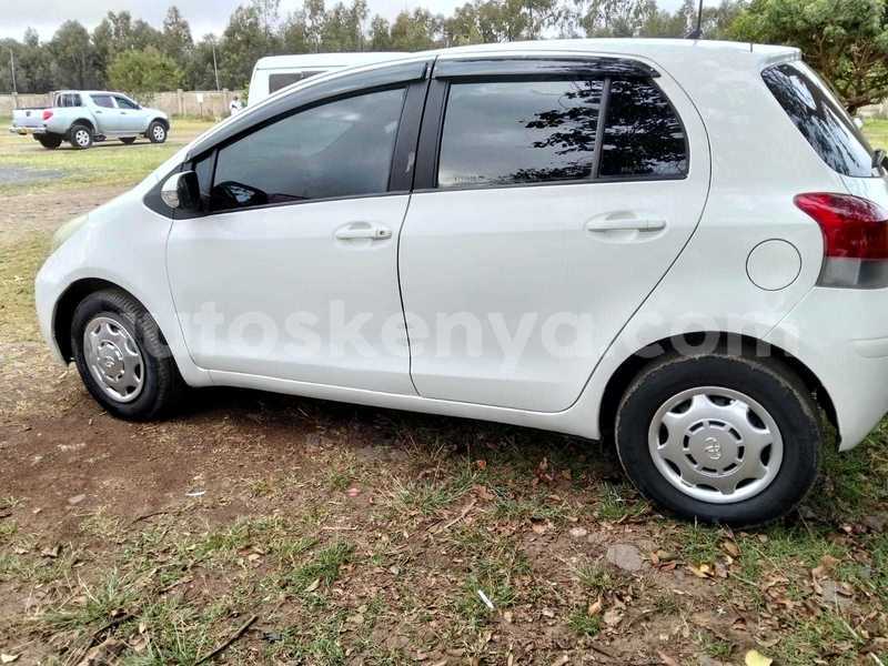 Big with watermark toyota vitz nairobi nairobi 28346