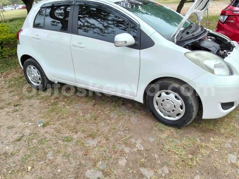 Big with watermark toyota vitz nairobi nairobi 28346