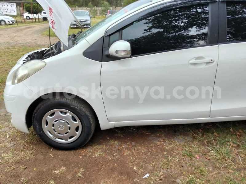 Big with watermark toyota vitz nairobi nairobi 28346