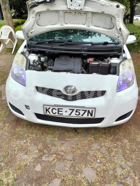 Big with watermark toyota vitz nairobi nairobi 28346