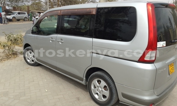 Buy Used Nissan Serena Silver Car in Athi River in Nairobi