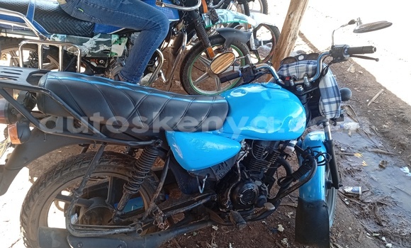 Nunua Ilio tumika Boxer BM100 Bluu Bike ndani ya Nairobi nchini Nairobi Nunua Ilio tumika Boxer BM100 Bluu Bike ndani ya Nairobi nchini Nairobi