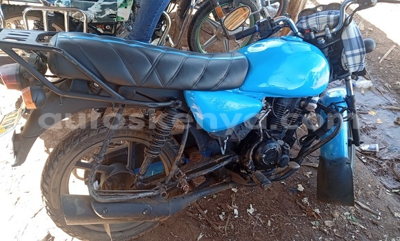 Nunua Ilio tumika Boxer BM100 Bluu Bike ndani ya Nairobi nchini Nairobi Nunua Ilio tumika Boxer BM100 Bluu Bike ndani ya Nairobi nchini Nairobi