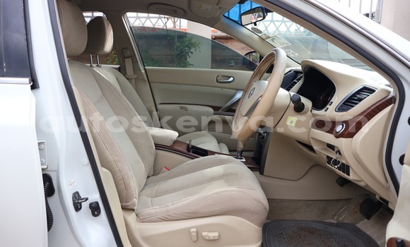 Buy Used Nissan Teana White Car in Eldoret in Rift Valley Buy Used Nissan Teana White Car in Eldoret in Rift Valley