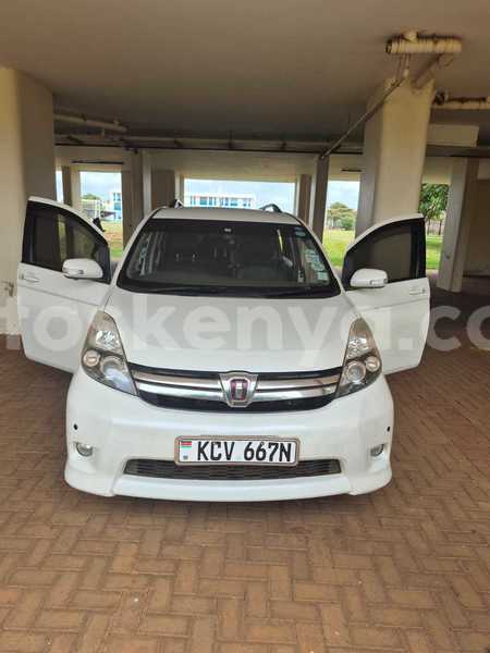 Big with watermark toyota isis nairobi nairobi 28378