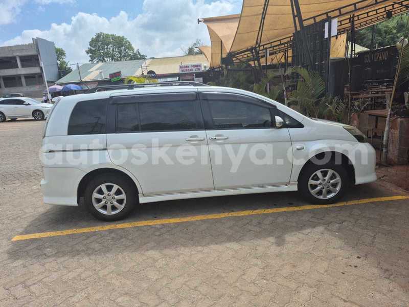 Big with watermark toyota isis nairobi nairobi 28378
