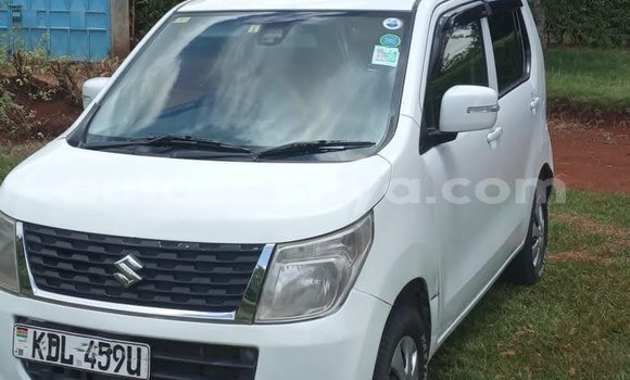 Buy Used Suzuki Wagon R+ White Car in Nairobi in Nairobi