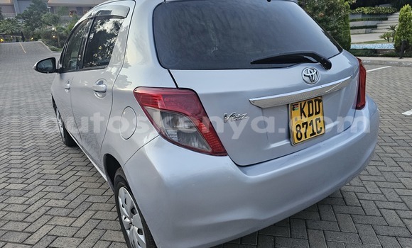 Oofamaa Toyota Vitz Silver Makiinaa iti Nairobi keessatti Nairobi keessatti Oofamaa Toyota Vitz Silver Makiinaa iti Nairobi keessatti Nairobi keessatti