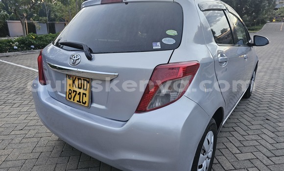 Oofamaa Toyota Vitz Silver Makiinaa iti Nairobi keessatti Nairobi keessatti Oofamaa Toyota Vitz Silver Makiinaa iti Nairobi keessatti Nairobi keessatti