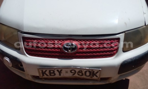 Buy Used Toyota Succeed White Car in Thika in Nairobi