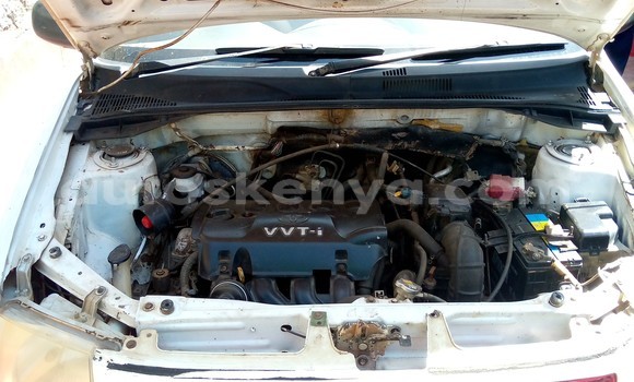 Oofamaa Toyota Succeed White Makiinaa iti Thika keessatti Nairobi keessatti Oofamaa Toyota Succeed White Makiinaa iti Thika keessatti Nairobi keessatti