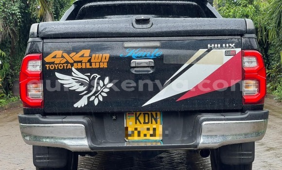Buy Used Toyota Hilux Black Car in Nairobi in Nairobi