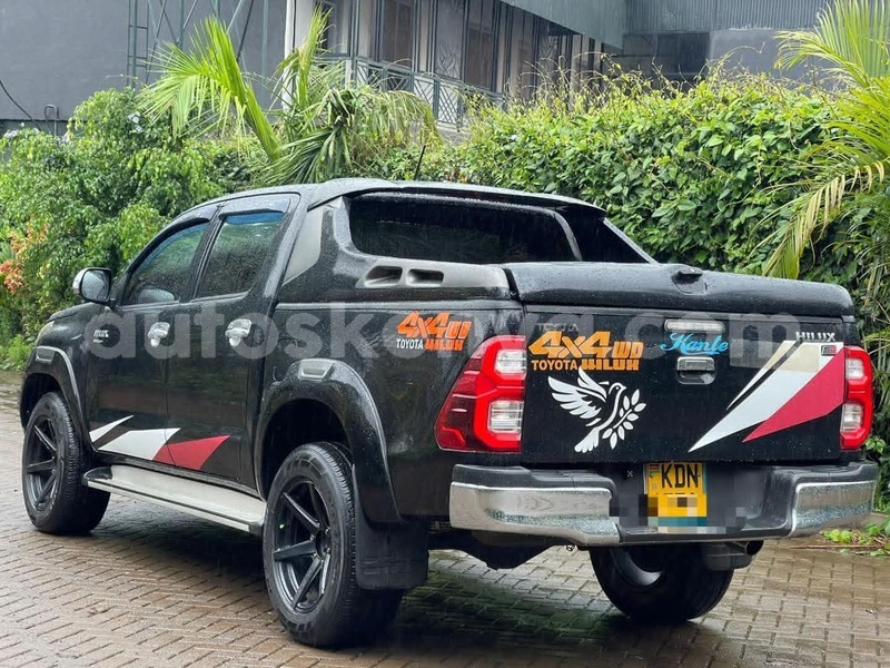 Big with watermark toyota hilux nairobi nairobi 28395