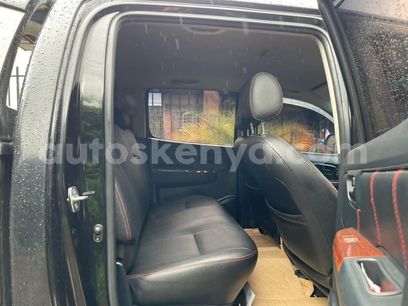 Big with watermark toyota hilux nairobi nairobi 28395