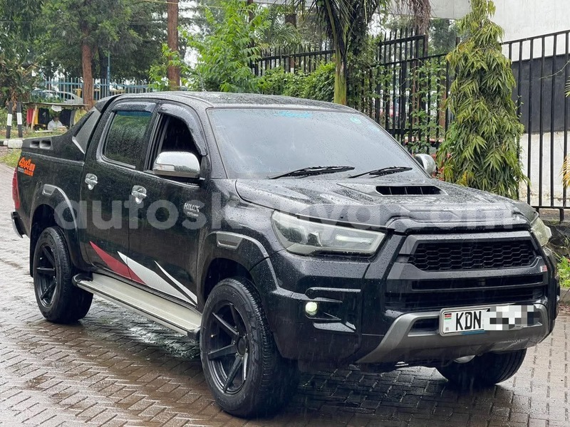 Big with watermark toyota hilux nairobi nairobi 28395
