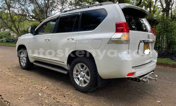 Buy Used Toyota Land Cruiser Prado White Car in Nairobi in Nairobi