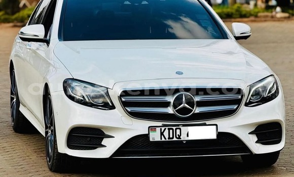 Buy Used Mercedes-Benz E200 White Car in Nairobi in Nairobi Buy Used Mercedes-Benz E200 White Car in Nairobi in Nairobi