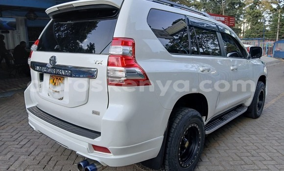 Buy Used Toyota Land Cruiser Prado White Car in Nairobi in Nairobi Buy Used Toyota Land Cruiser Prado White Car in Nairobi in Nairobi