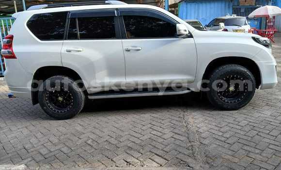 Buy Used Toyota Land Cruiser Prado White Car in Nairobi in Nairobi Buy Used Toyota Land Cruiser Prado White Car in Nairobi in Nairobi