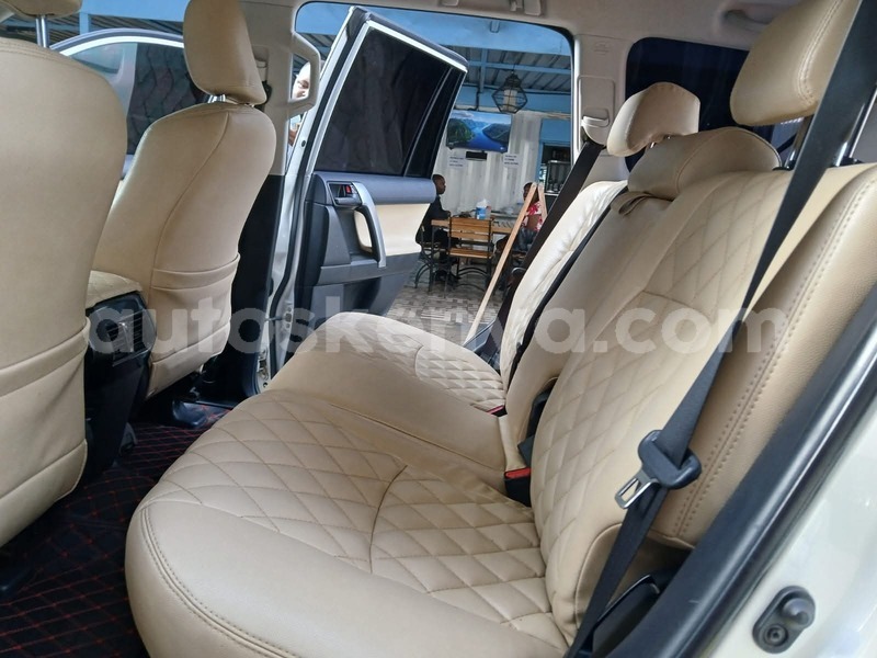 Big with watermark toyota land cruiser prado nairobi nairobi 28419