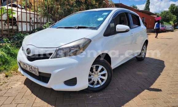 Nunua Ilio tumika Toyota Vitz Nyeupe Gari ndani ya Chuka nchini Mashariki ya Kenya Nunua Ilio tumika Toyota Vitz Nyeupe Gari ndani ya Chuka nchini Mashariki ya Kenya