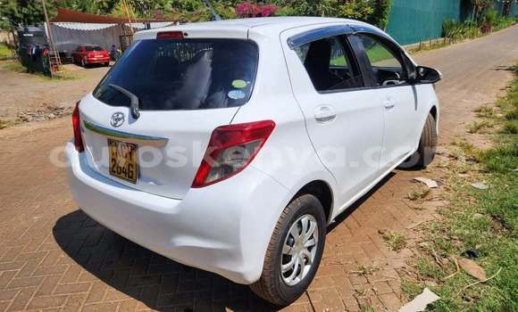 Buy Used Toyota Vitz White Car in Chuka in East Kenya Buy Used Toyota Vitz White Car in Chuka in East Kenya