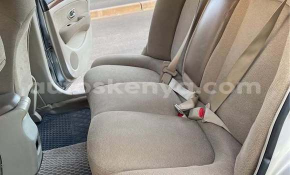 Nunua Ilio tumika Nissan Bluebird Nyingine Gari ndani ya Nairobi nchini Nairobi Nunua Ilio tumika Nissan Bluebird Nyingine Gari ndani ya Nairobi nchini Nairobi