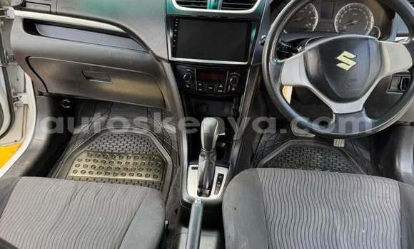Nunua Ilio tumika Suzuki Swift Nyeupe Gari ndani ya Nairobi nchini Nairobi Nunua Ilio tumika Suzuki Swift Nyeupe Gari ndani ya Nairobi nchini Nairobi