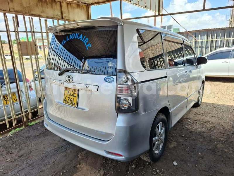 Big with watermark toyota voxy nairobi nairobi 28463