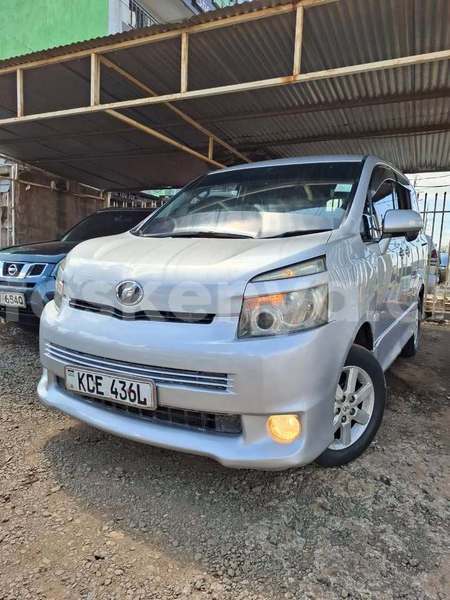 Big with watermark toyota voxy nairobi nairobi 28463
