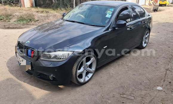 Nunua Ilio tumika BMW 321 Nyeusi Gari ndani ya Nairobi nchini Nairobi