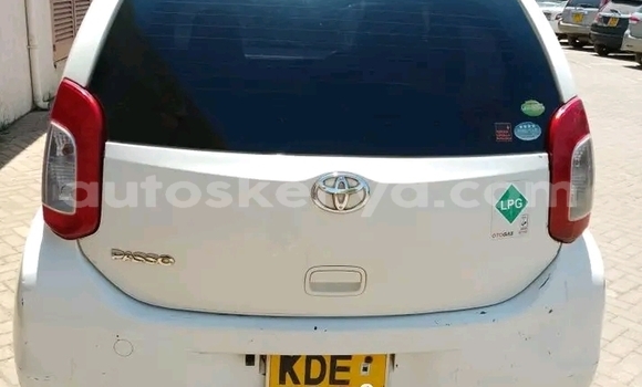 Nunua Ilio tumika Toyota Passo Nyeupe Gari ndani ya Garissa nchini Kaskazini Mashariki mwa Kenya Nunua Ilio tumika Toyota Passo Nyeupe Gari ndani ya Garissa nchini Kaskazini Mashariki mwa Kenya