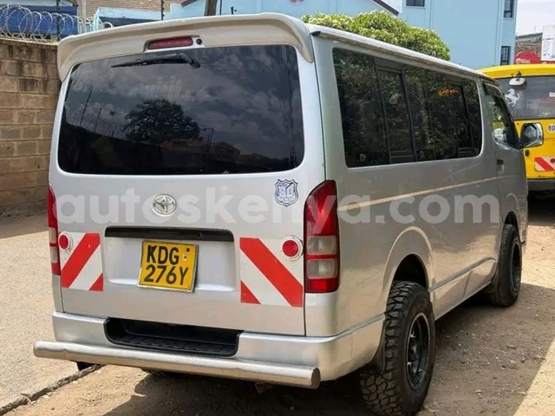 Big with watermark toyota hiace northeast kenya garissa 28478
