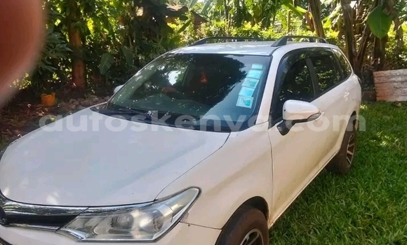 Nunua Ilio tumika Toyota Fielder Nyeupe Gari ndani ya Changamwe nchini Pwani Nunua Ilio tumika Toyota Fielder Nyeupe Gari ndani ya Changamwe nchini Pwani