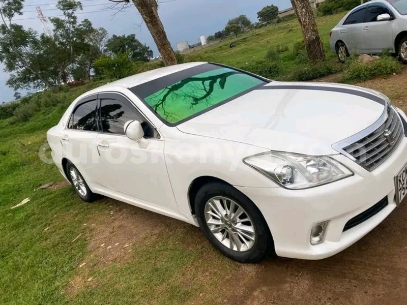 Big with watermark toyota crown coast changamwe 28492