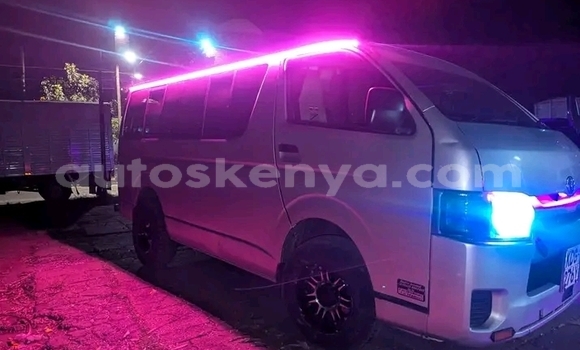 Nunua Ilio tumika Toyota Hiace Nyingine Gari ndani ya Gatanga nchini Nairobi Nunua Ilio tumika Toyota Hiace Nyingine Gari ndani ya Gatanga nchini Nairobi