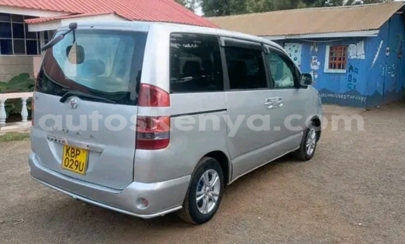 Nunua Ilio tumika Toyota Noah Nyingine Gari ndani ya Changamwe nchini Pwani Nunua Ilio tumika Toyota Noah Nyingine Gari ndani ya Changamwe nchini Pwani