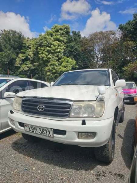 Big with watermark toyota land cruiser northeast kenya bute 28515