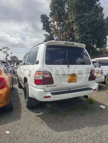 Big with watermark toyota land cruiser northeast kenya bute 28515