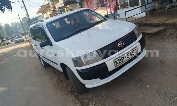Oofamaa Toyota Allion Other Makiinaa iti Bute keessatti Northeast Kenya keessatti Oofamaa Toyota Allion Other Makiinaa iti Bute keessatti Northeast Kenya keessatti