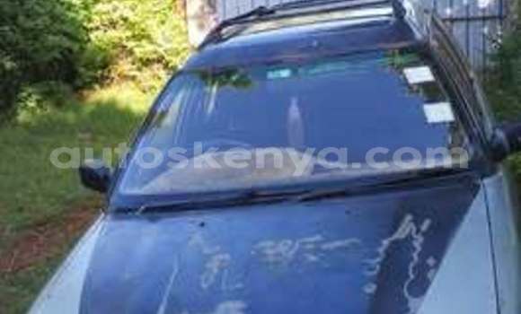 Oofamaa Toyota 4Runner Other Makiinaa iti Bute keessatti Northeast Kenya keessatti Oofamaa Toyota 4Runner Other Makiinaa iti Bute keessatti Northeast Kenya keessatti