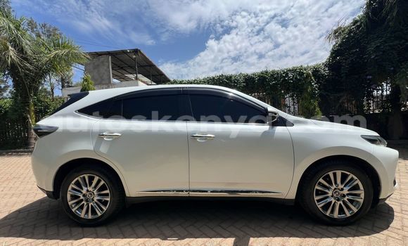 Buy Used Toyota Harrier White Car in Nairobi in Nairobi Buy Used Toyota Harrier White Car in Nairobi in Nairobi