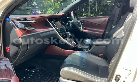 Buy Used Toyota Harrier White Car in Nairobi in Nairobi Buy Used Toyota Harrier White Car in Nairobi in Nairobi