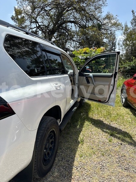 Big with watermark toyota land cruiser prado nairobi nairobi 28569
