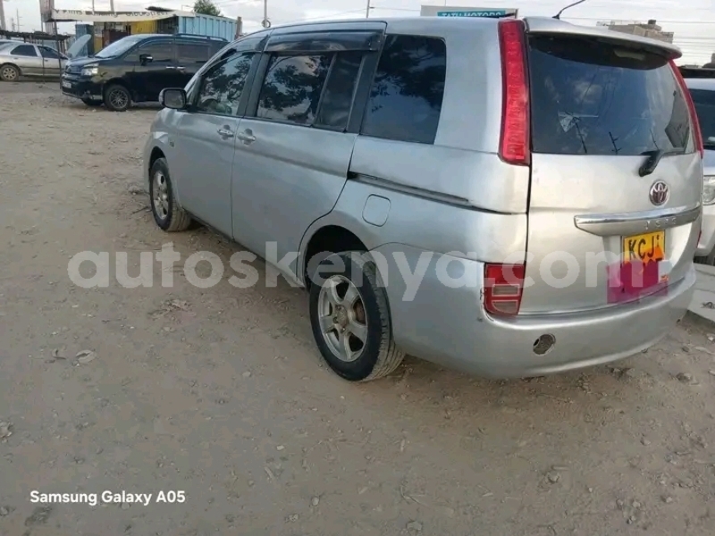 Big with watermark toyota ist northeast kenya bute 28571