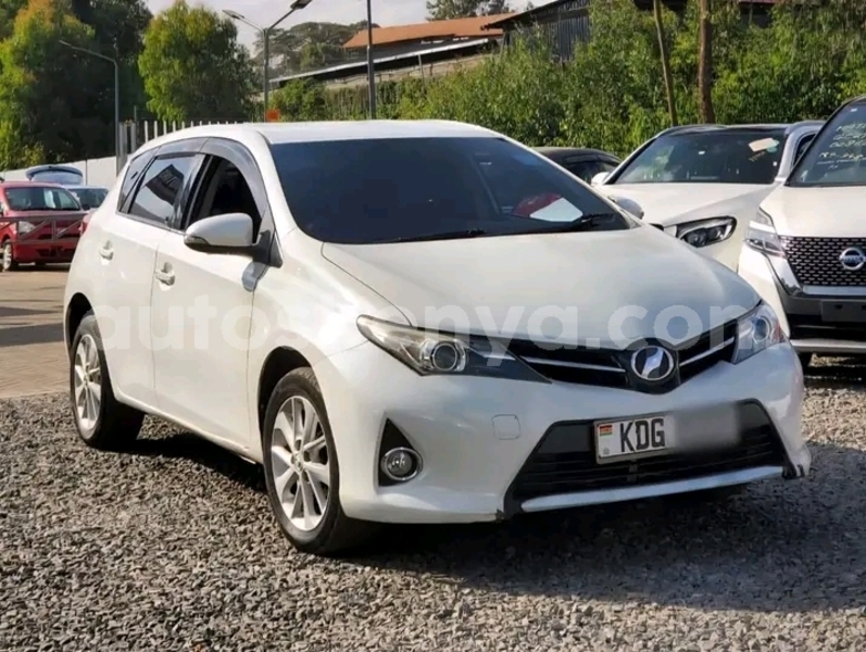 Big with watermark toyota auris northeast kenya el wak 28584