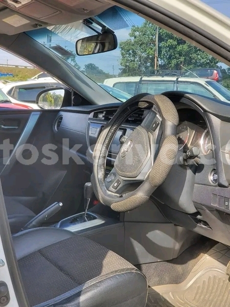 Big with watermark toyota auris northeast kenya el wak 28584