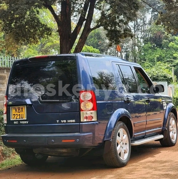 Big with watermark land rover discovery northeast kenya bute 28588