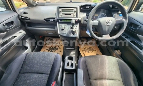 Nunua Ilio tumika Toyota Wish Nyingine Gari ndani ya Busia nchini West Kenya Nunua Ilio tumika Toyota Wish Nyingine Gari ndani ya Busia nchini West Kenya