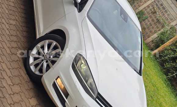Buy Used Volkswagen Golf White Car in Nairobi in Nairobi